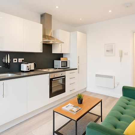 2 Bedroom Apartment Near City Centre, Uni & Parks! Cardiff Exteriér fotografie