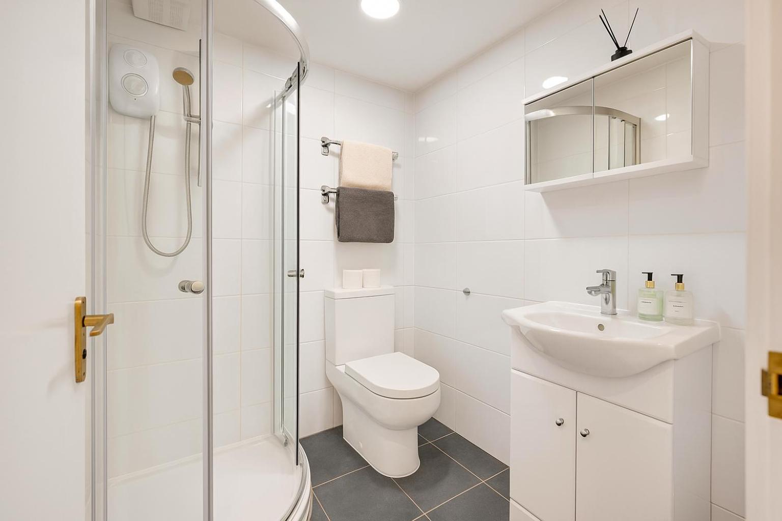 2 Bedroom Apartment Near City Centre, Uni & Parks! Cardiff Exteriér fotografie